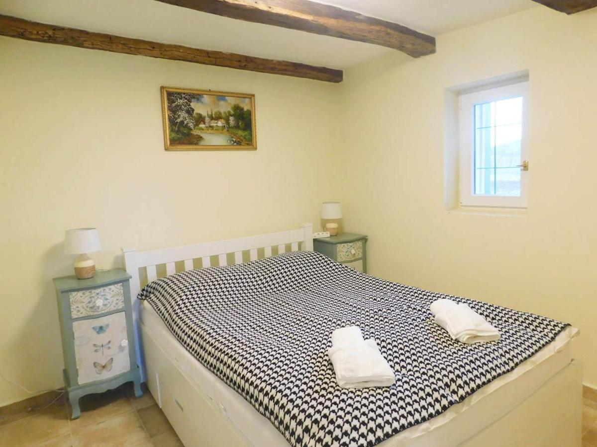 Ferienwohnung Joe Bacsi Rezidenciaja Kisharsány Exterior foto